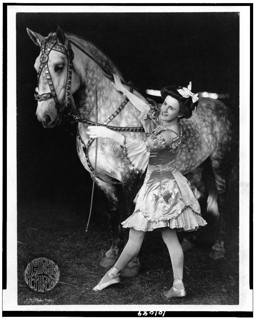 3c01089v a circus girl 1908